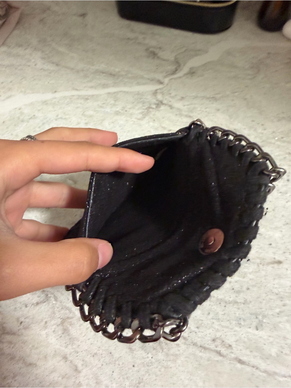 Black Chain Mini Wallet Keychain - Picture 3 of 3